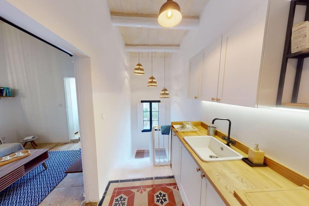 ויקטוריה Narrow Street Suite מראה חיצוני תמונה